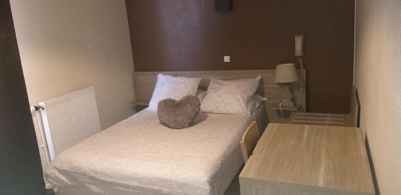 Hotel Pacific Кале Екстериор снимка