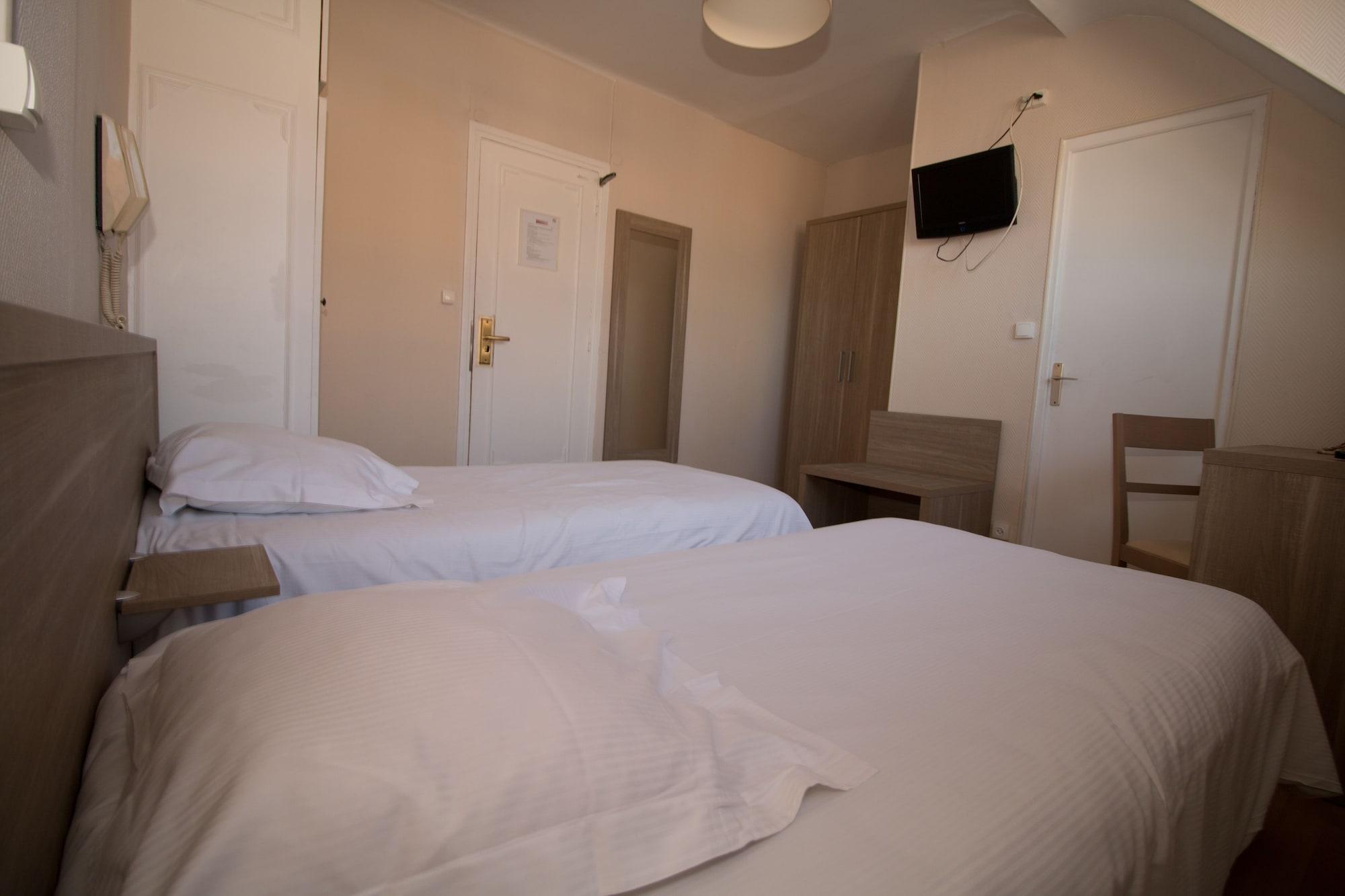 Hotel Pacific Кале Екстериор снимка