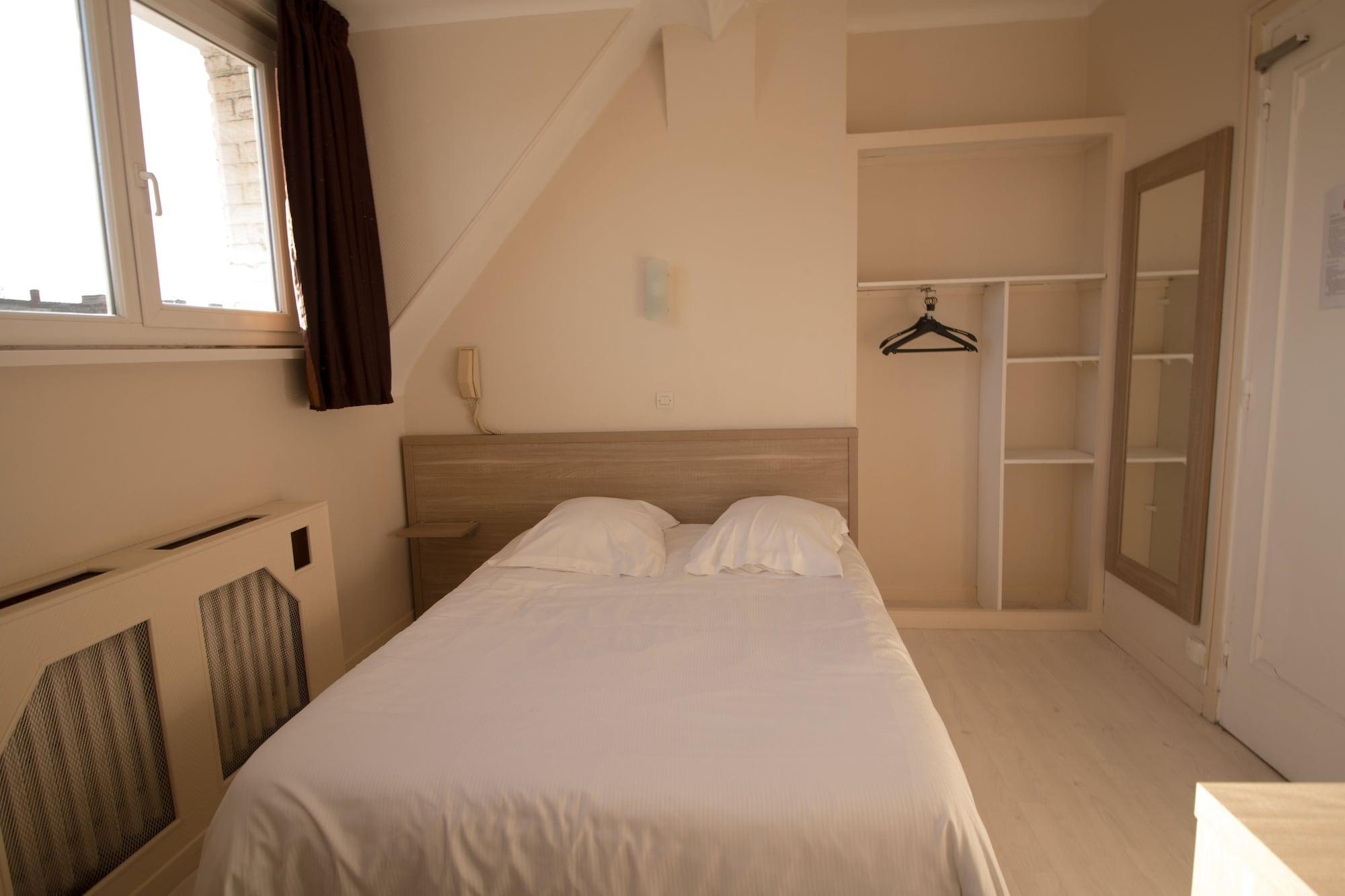 Hotel Pacific Кале Екстериор снимка