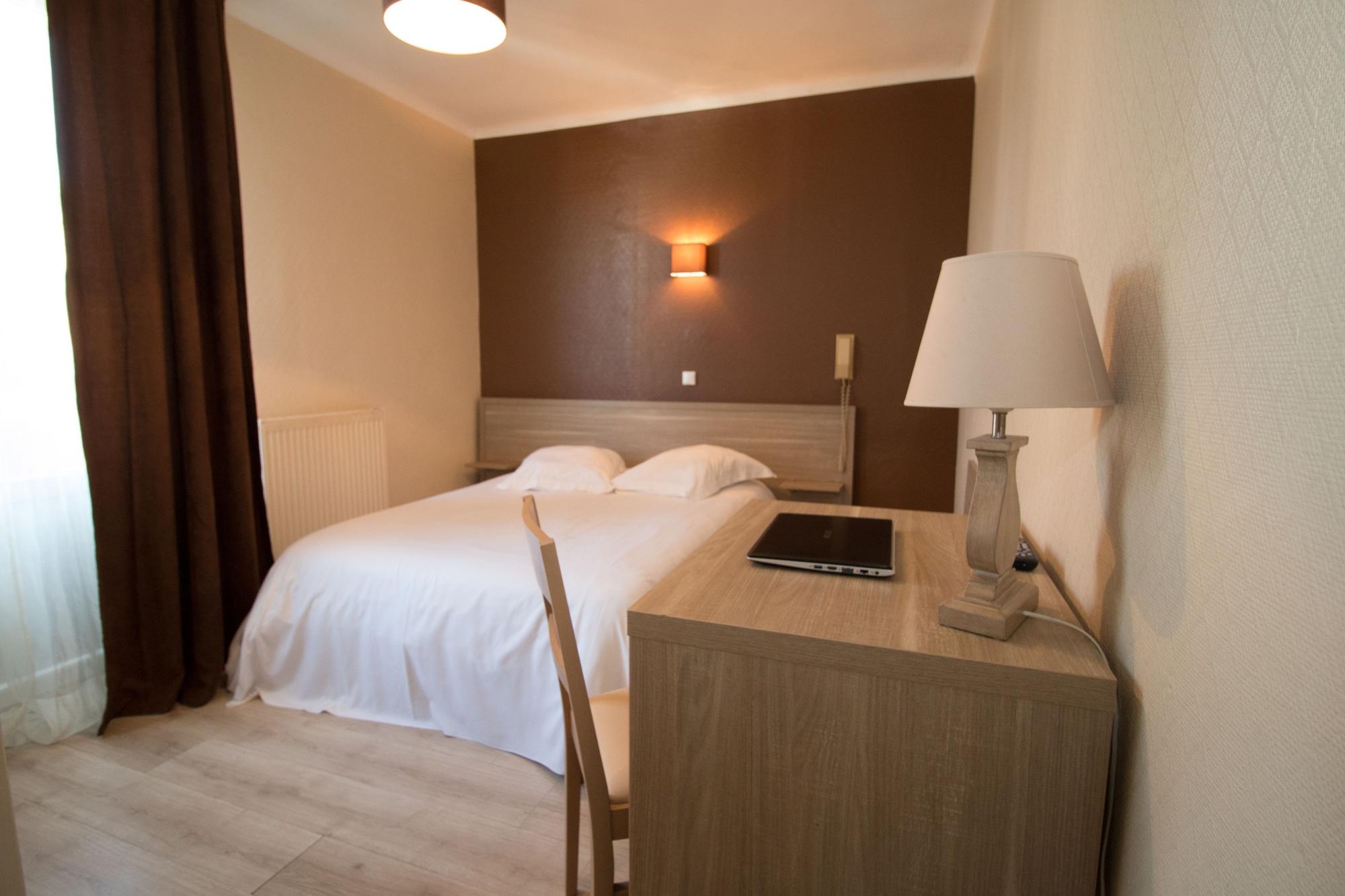Hotel Pacific Кале Екстериор снимка
